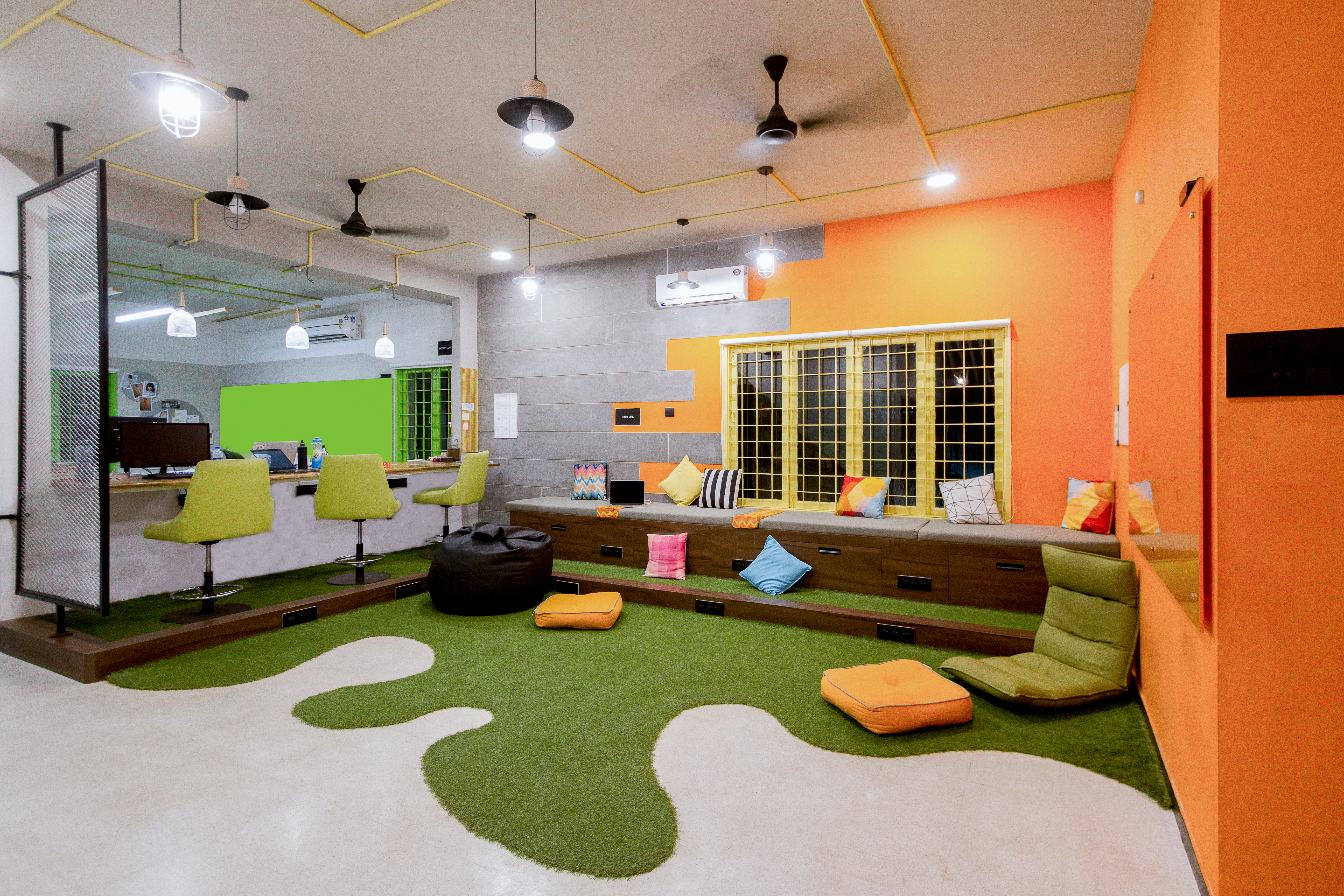 START-UP OFFICE